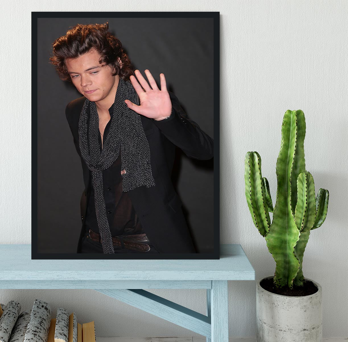 Harry Styles waves at the British Fashion Awards Framed Print - Canvas Art Rocks - 2