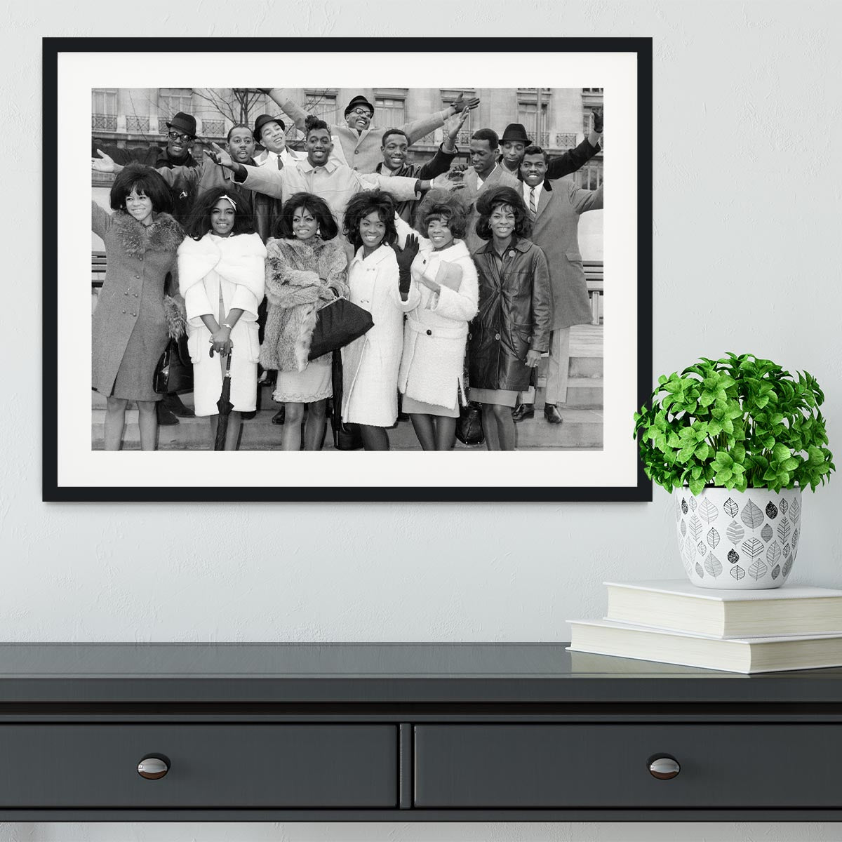 Motown Revue UK Tour 1965 Framed Print - Canvas Art Rocks - 1