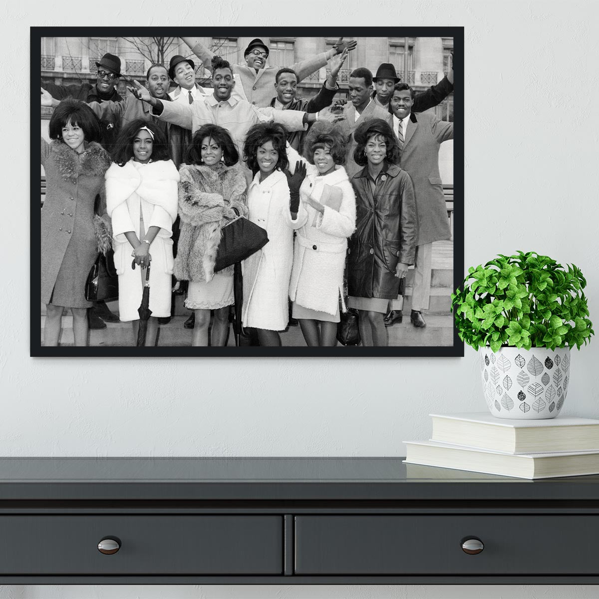 Motown Revue UK Tour 1965 Framed Print - Canvas Art Rocks - 2