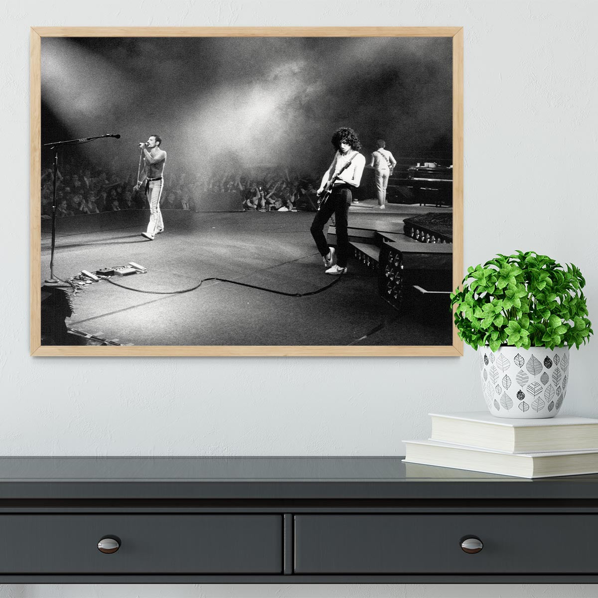 Queen Live Framed Print - Canvas Art Rocks - 4