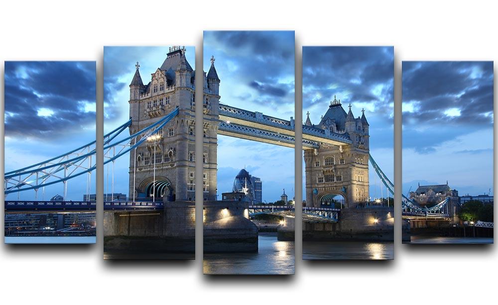Tower Bridge in the evening 5 Split Panel Canvas - Canvas Art Rocks - 1