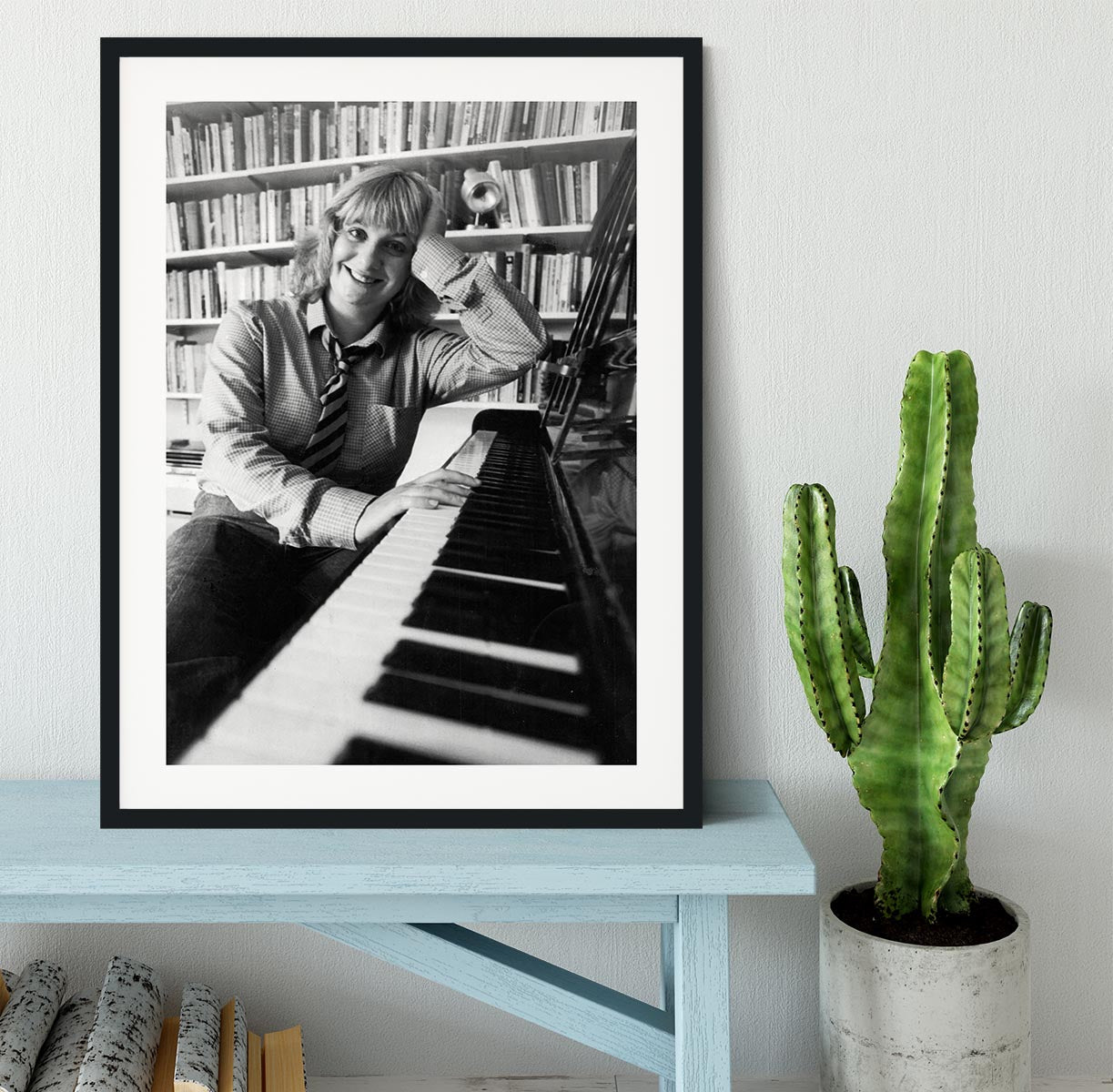 Victoria Wood at the piano Framed Print - Canvas Art Rocks - 1