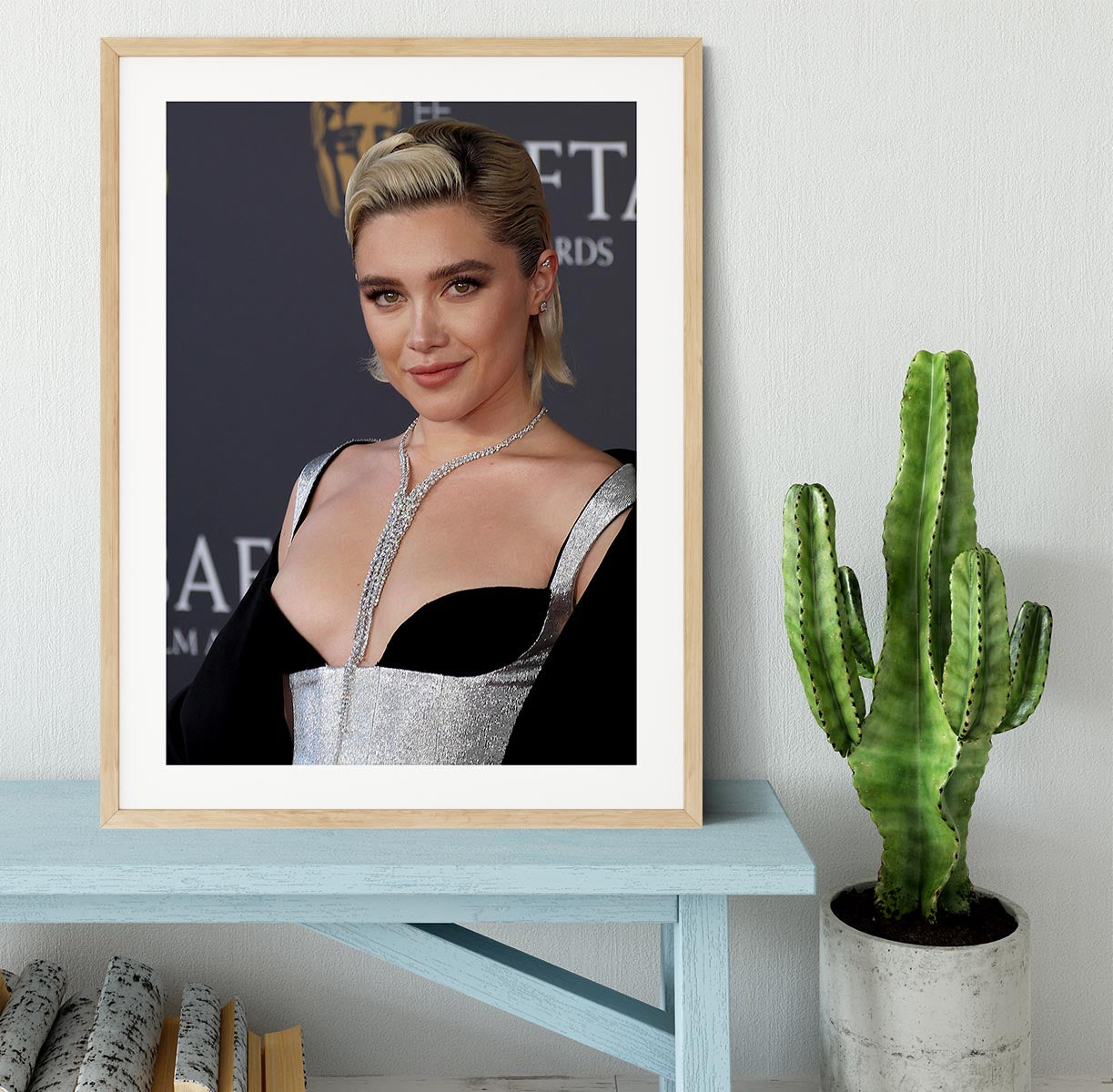 Florence Pugh at the Baftas Framed Print - Canvas Art Rocks - 3