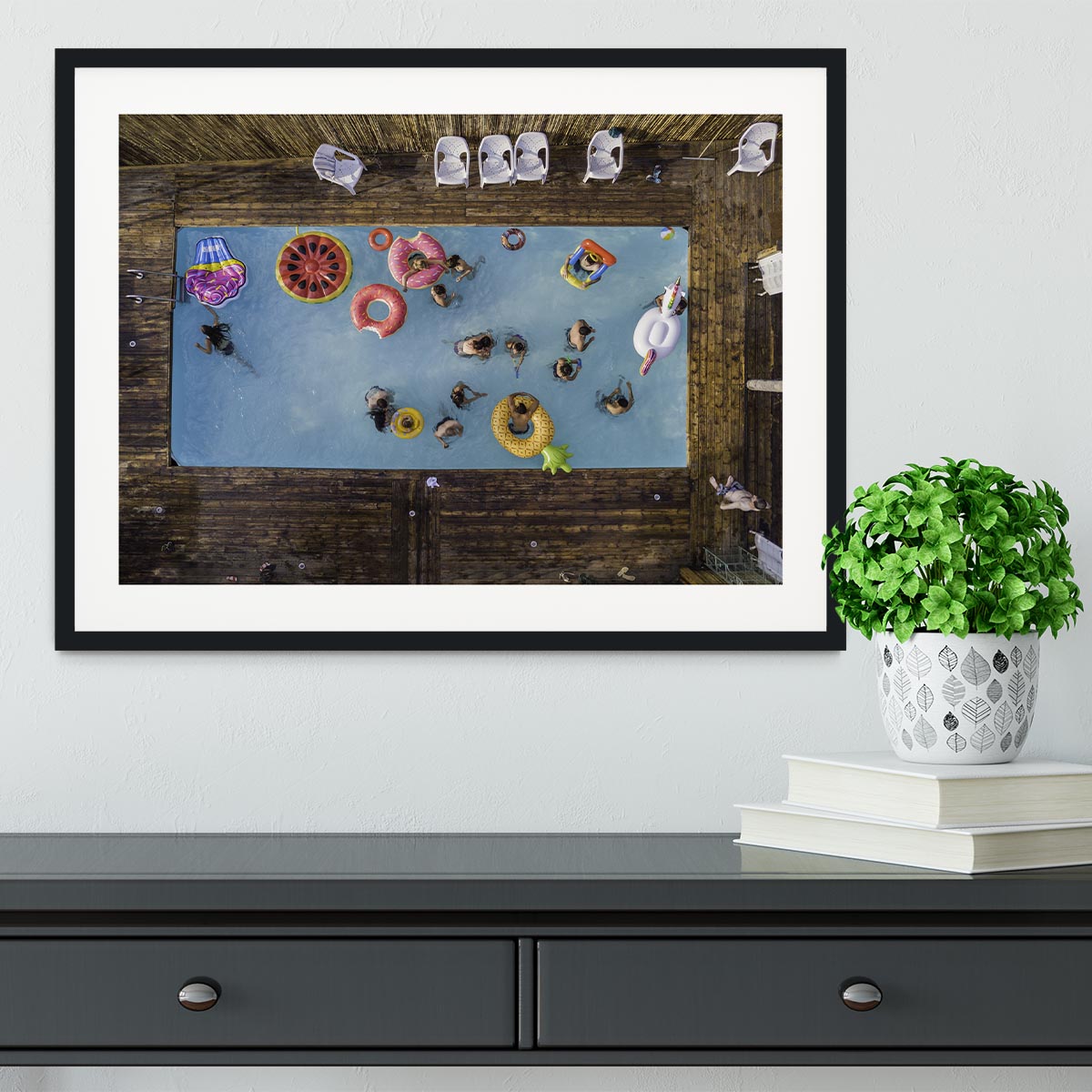 Hymn for the weekend Framed Print - 1x - 1