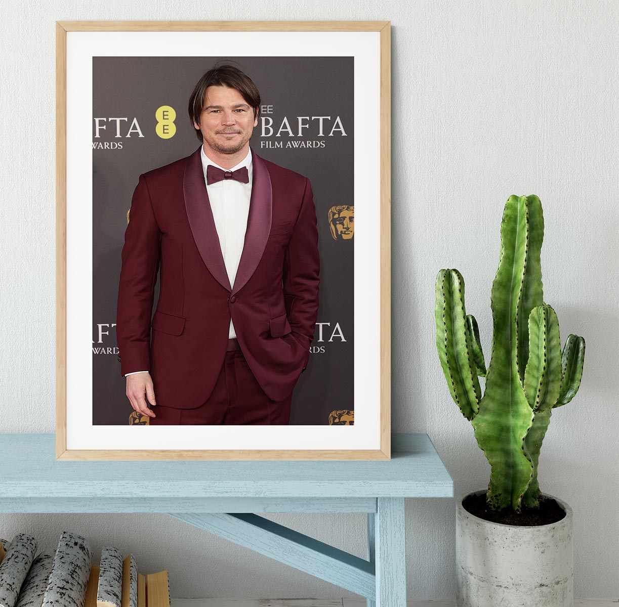 Josh Hartnett at the Baftas Framed Print - Canvas Art Rocks - 3