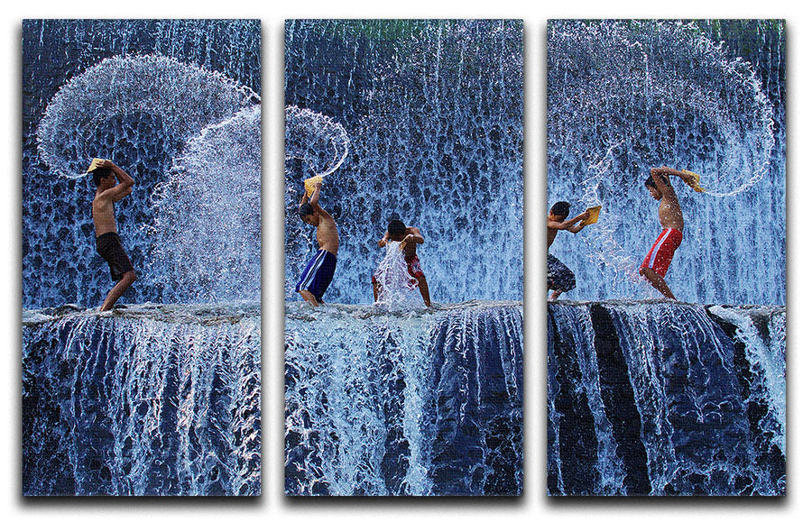 Playing with splash 3 Split Panel Canvas Print - 1x - 1