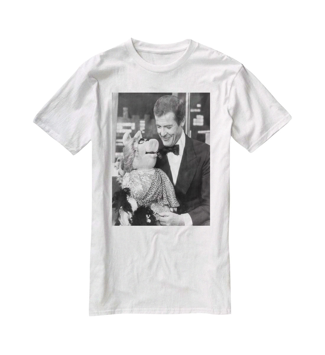 Roger Moore with Miss Piggy T-Shirt - Canvas Art Rocks - 5