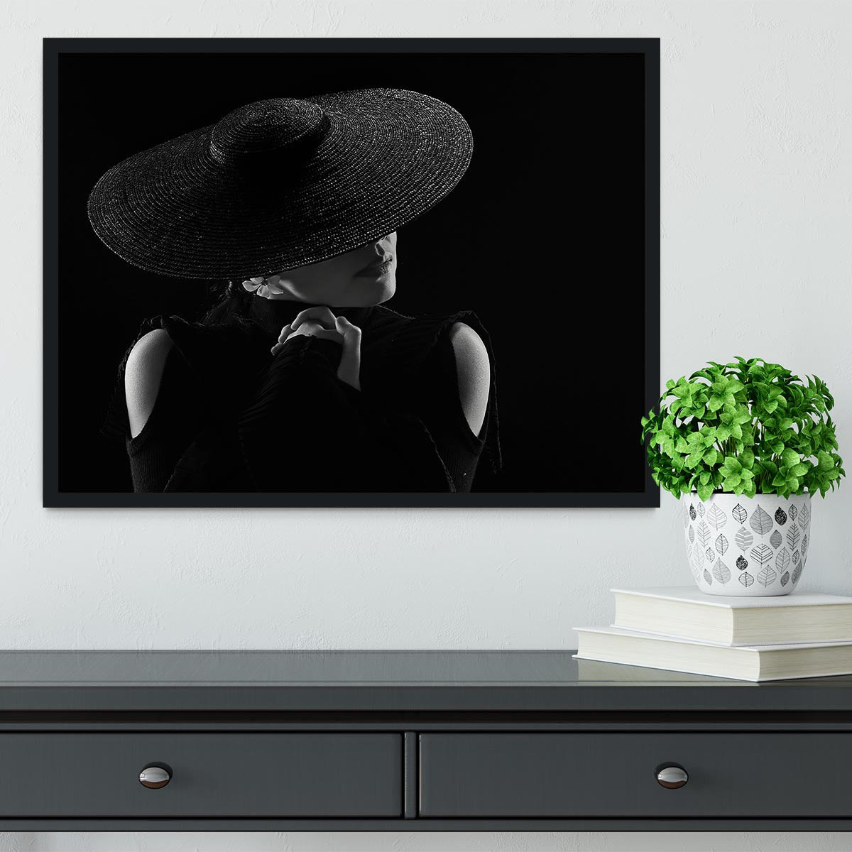 A Woman In A Hate Framed Print - Canvas Art Rocks - 2