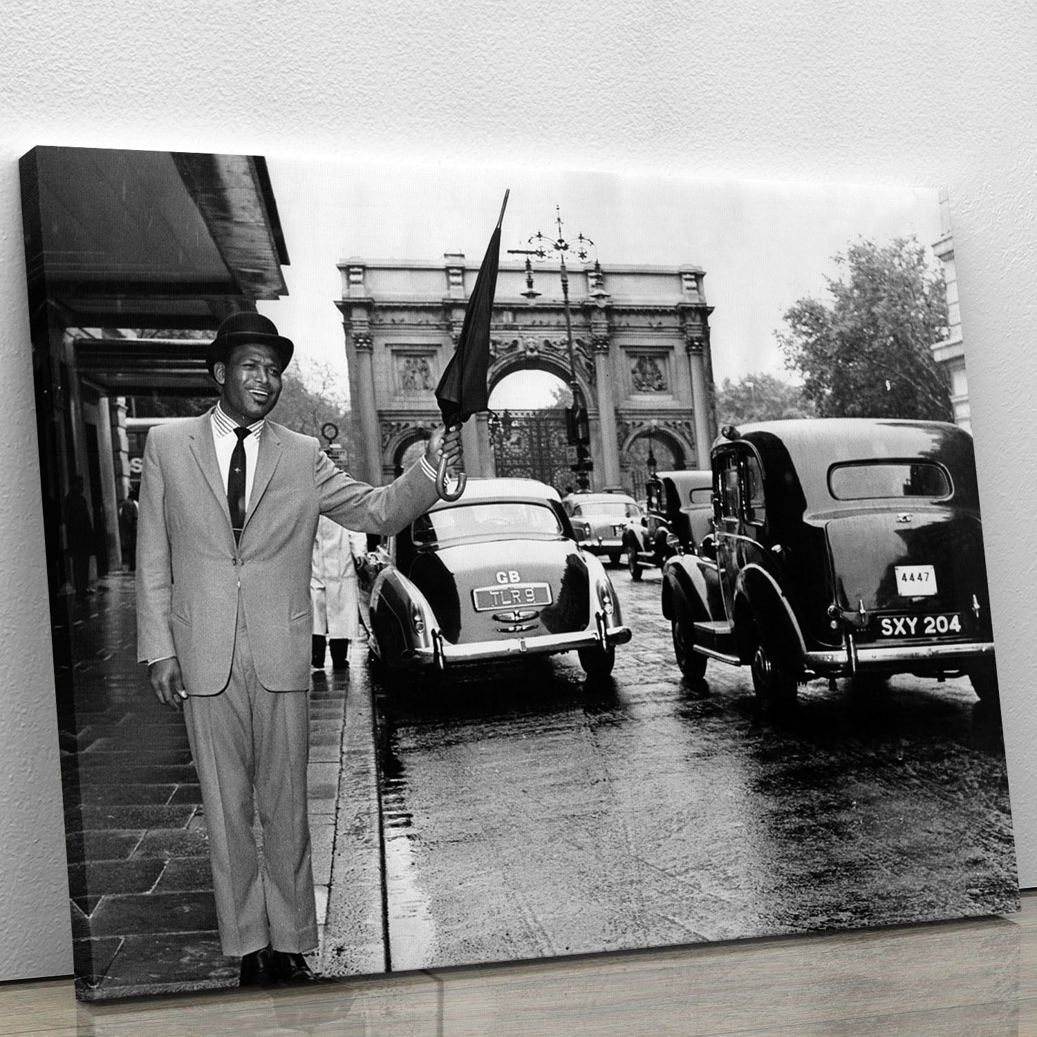 Boxer Sugar Ray Robinson in London 1962 Canvas Print or Poster