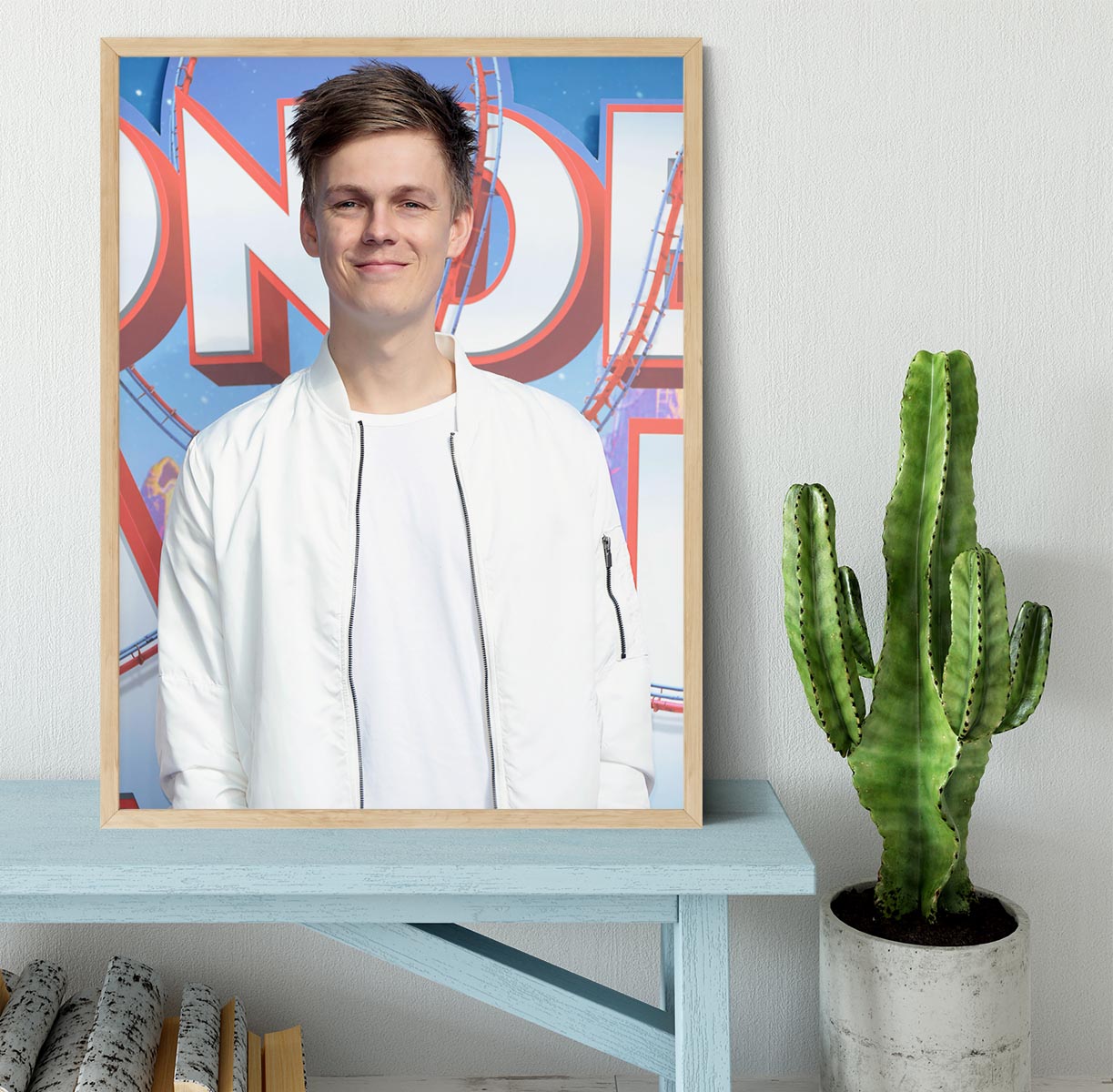 Caspar Lee Framed Print - Canvas Art Rocks - 4