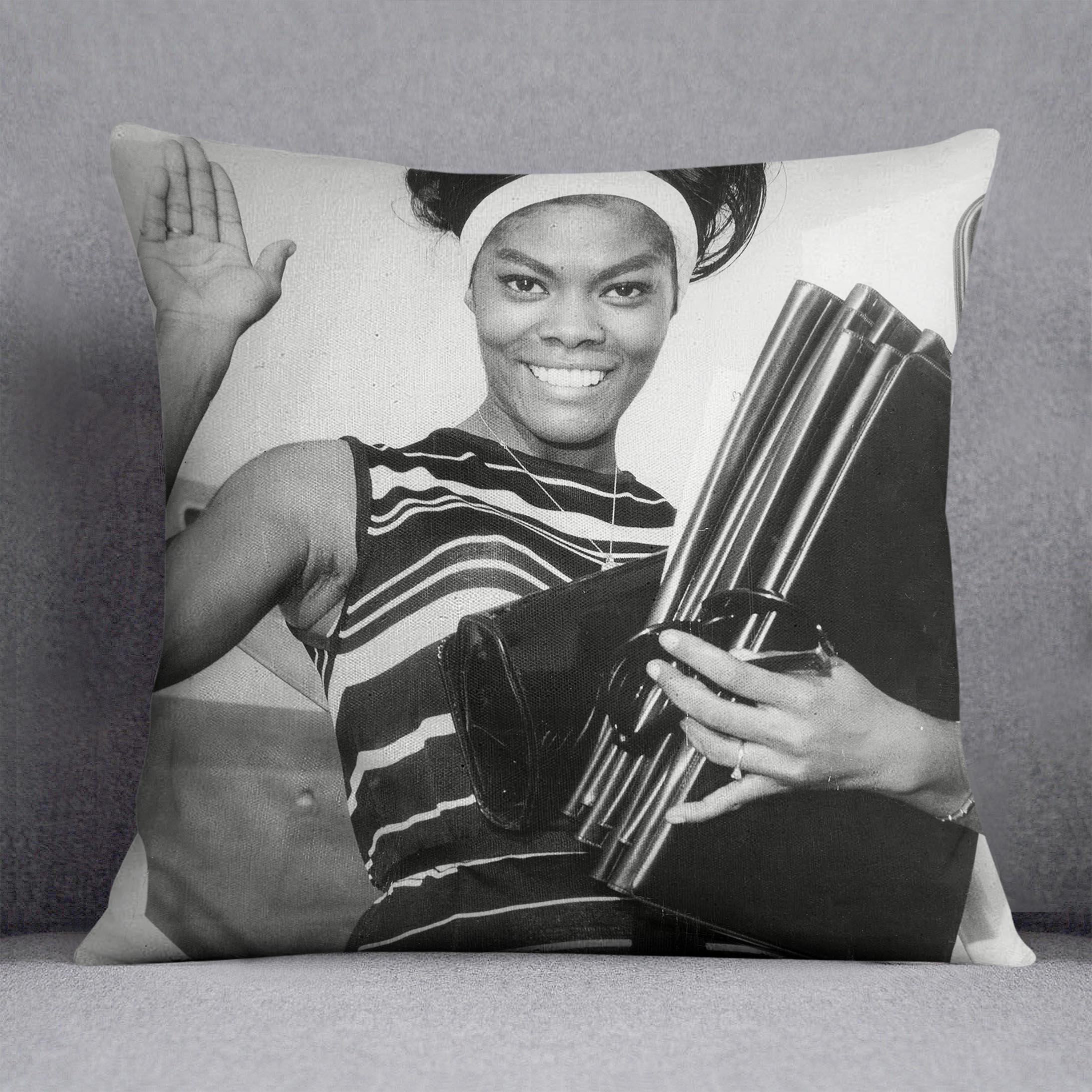 Dionne Warwick waves Cushion