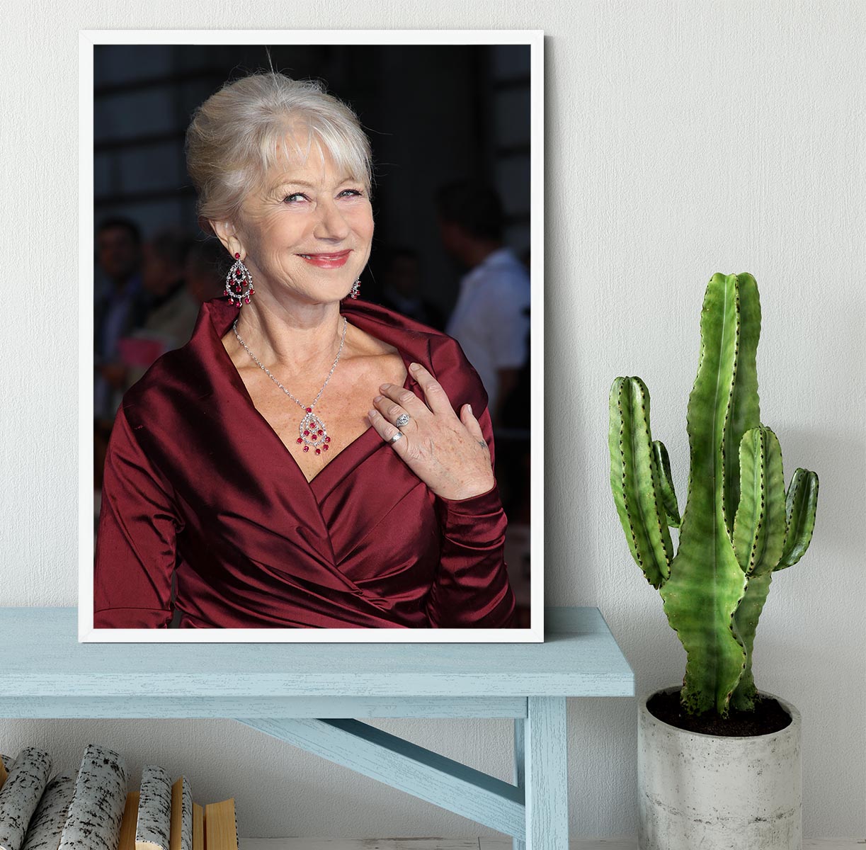 Helen Mirren Framed Print - Canvas Art Rocks -6