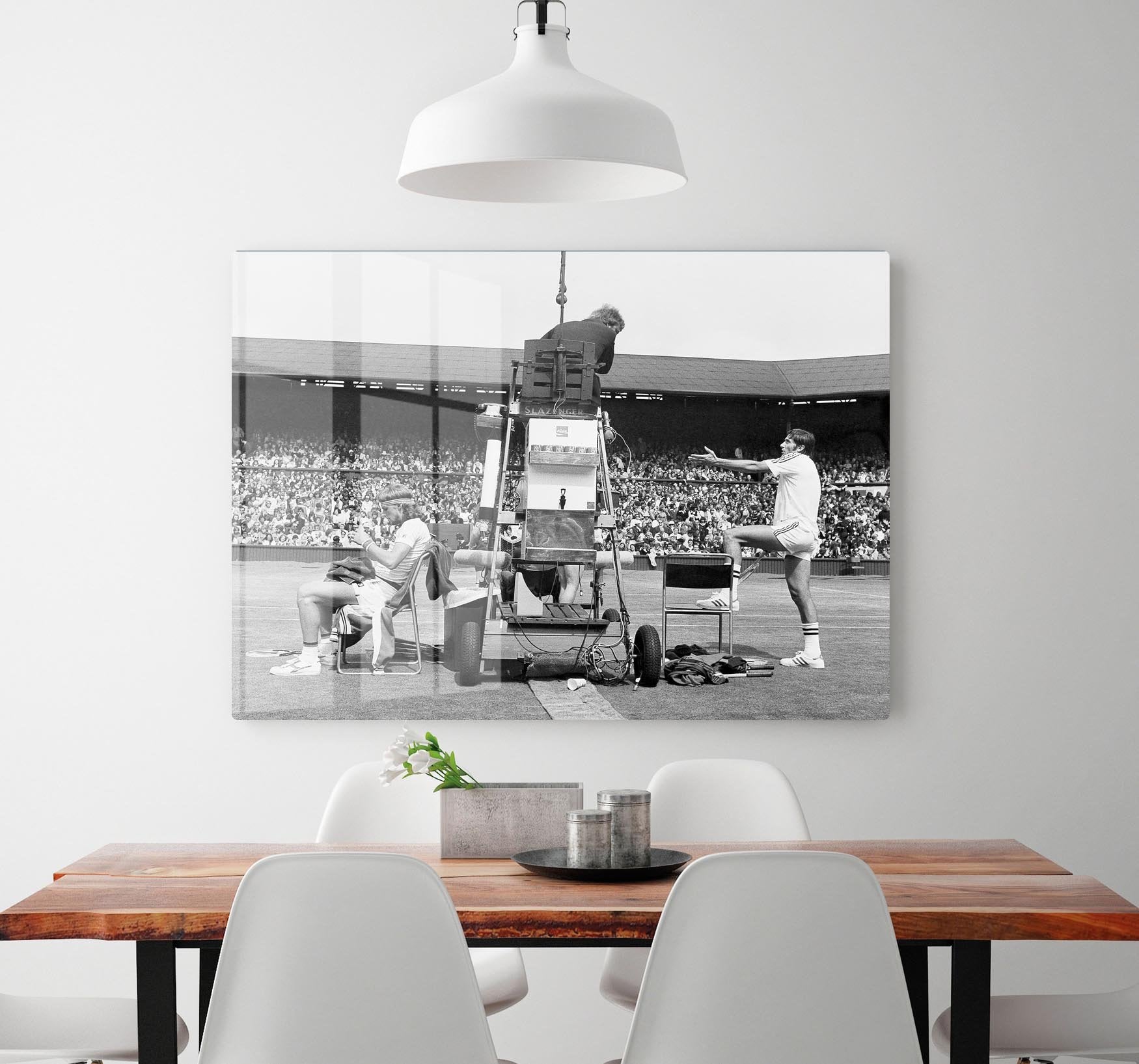 Ilie Nastase argues with the umpire HD Metal Print