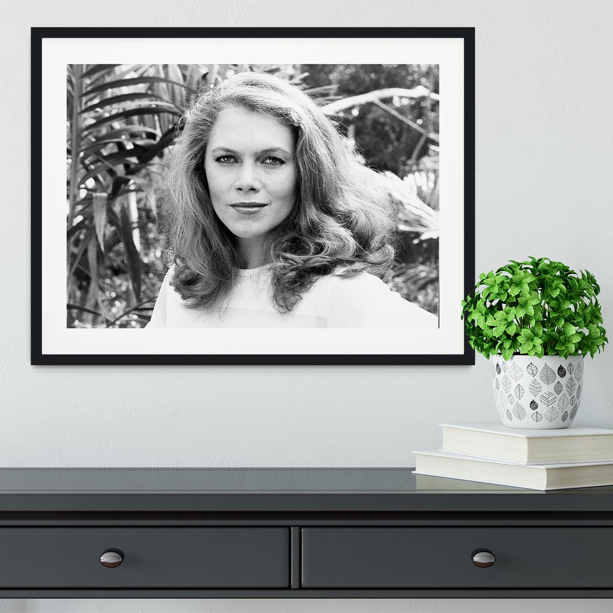 Kathleen Turner Framed Print - Canvas Art Rocks - 1