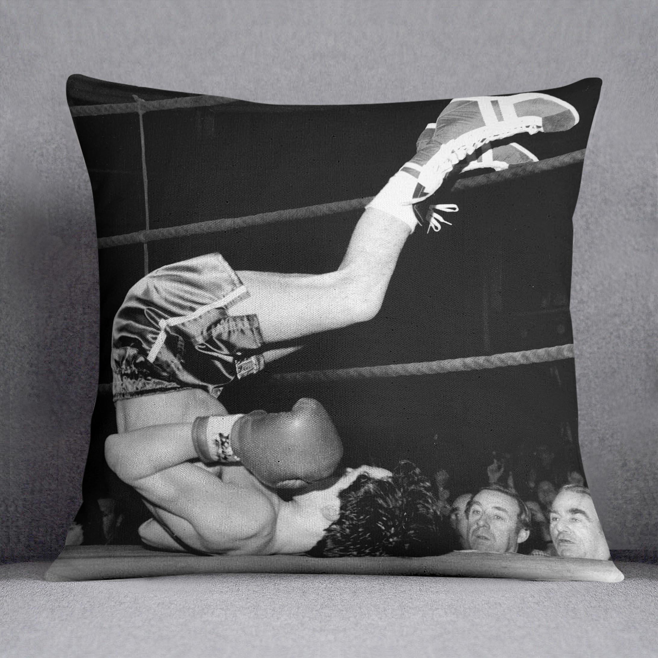 Knock Out Cushion - Canvas Art Rocks - 1