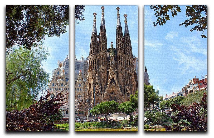 La Sagrada Familia 3 Split Panel Canvas Print - Canvas Art Rocks - 1