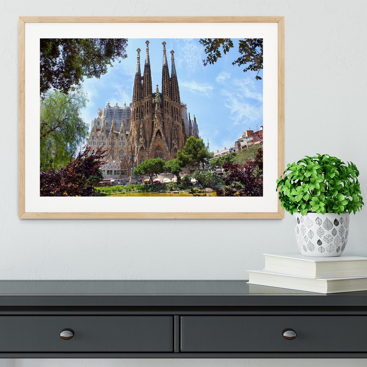 La Sagrada Familia Framed Print - Canvas Art Rocks - 3