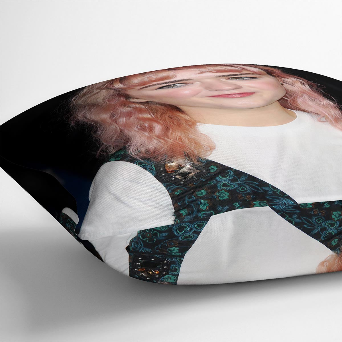 Maisie Williams Cushion