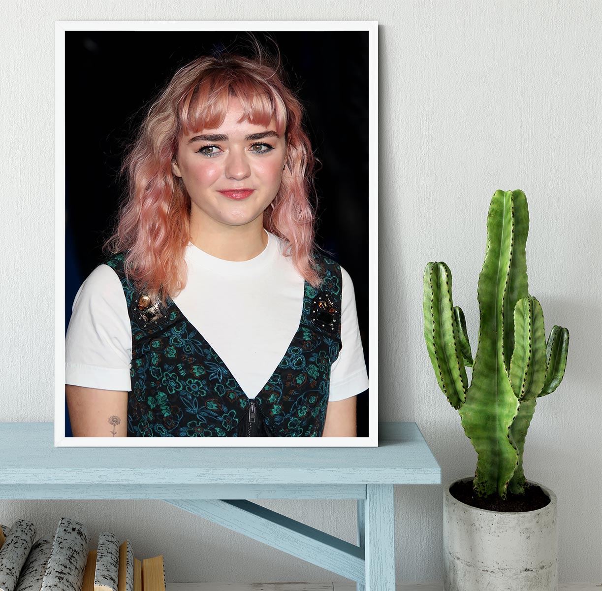 Maisie Williams Framed Print - Canvas Art Rocks -6