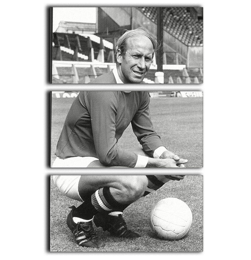 Manchester United Footballer Sir Bobby Charlton 1971 3 Split Panel Canvas Print - Canvas Art Rocks - 1