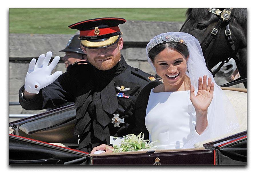 Meghan and Prince Harry wave to the crowds Canvas Print or Poster  - Canvas Art Rocks - 1
