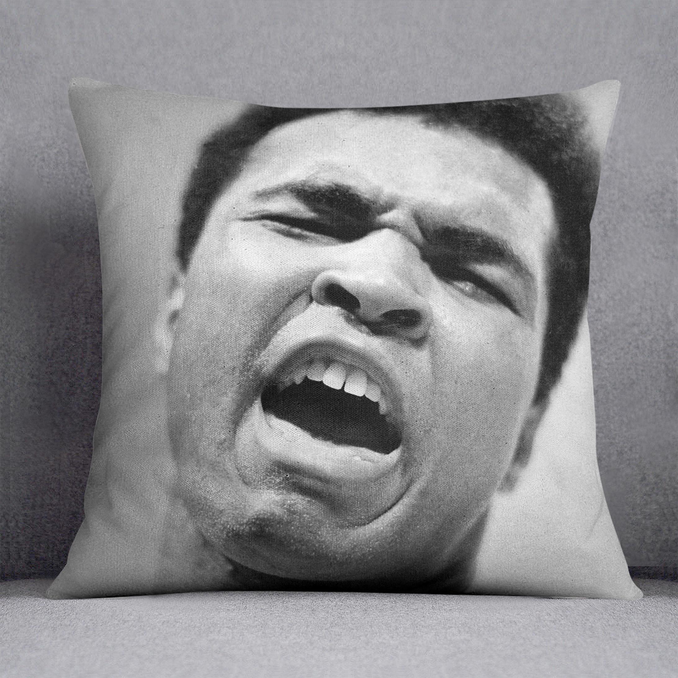 Muhammad Ali shouts Cushion