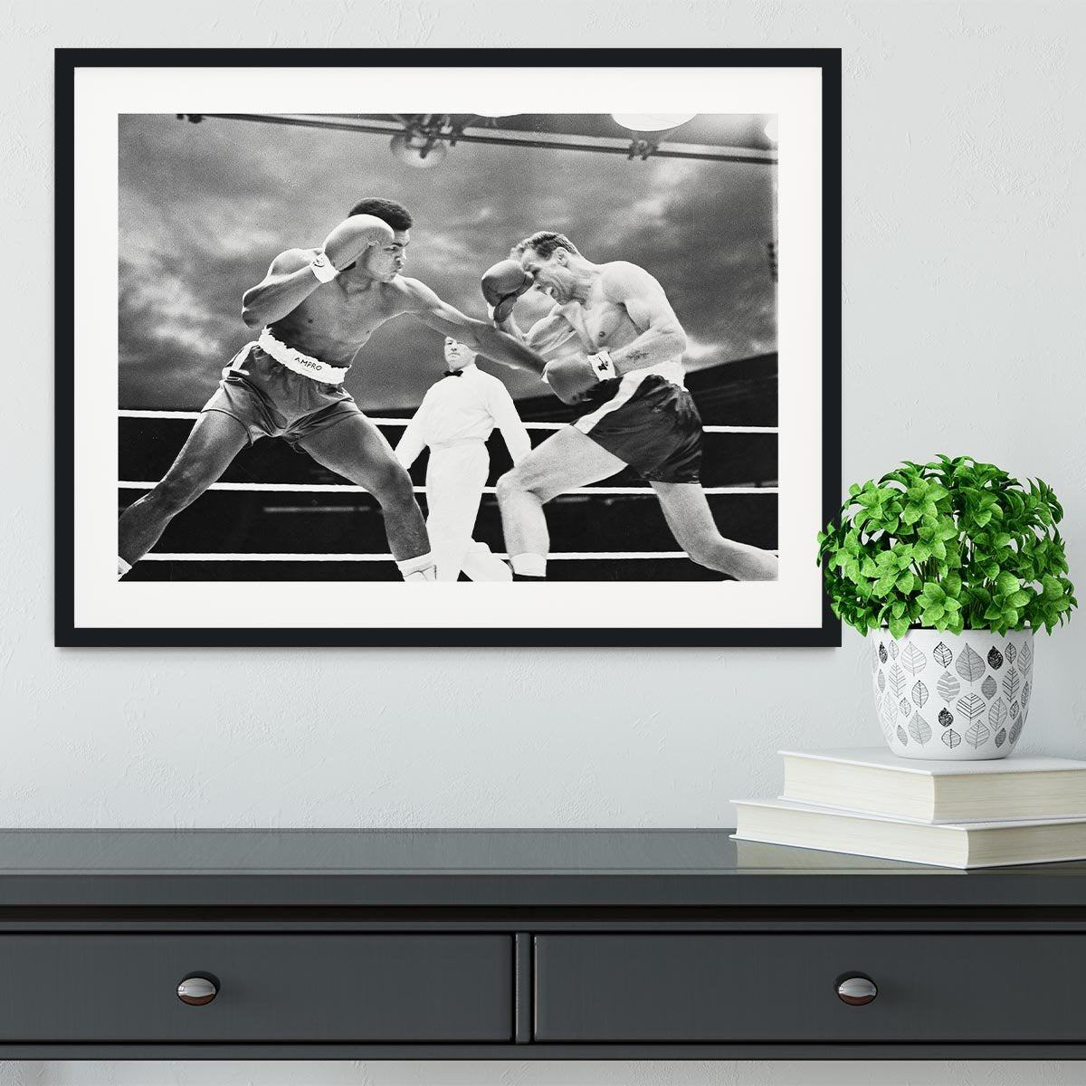 Muhammad Ali v Henry Cooper Framed Print - Canvas Art Rocks - 1