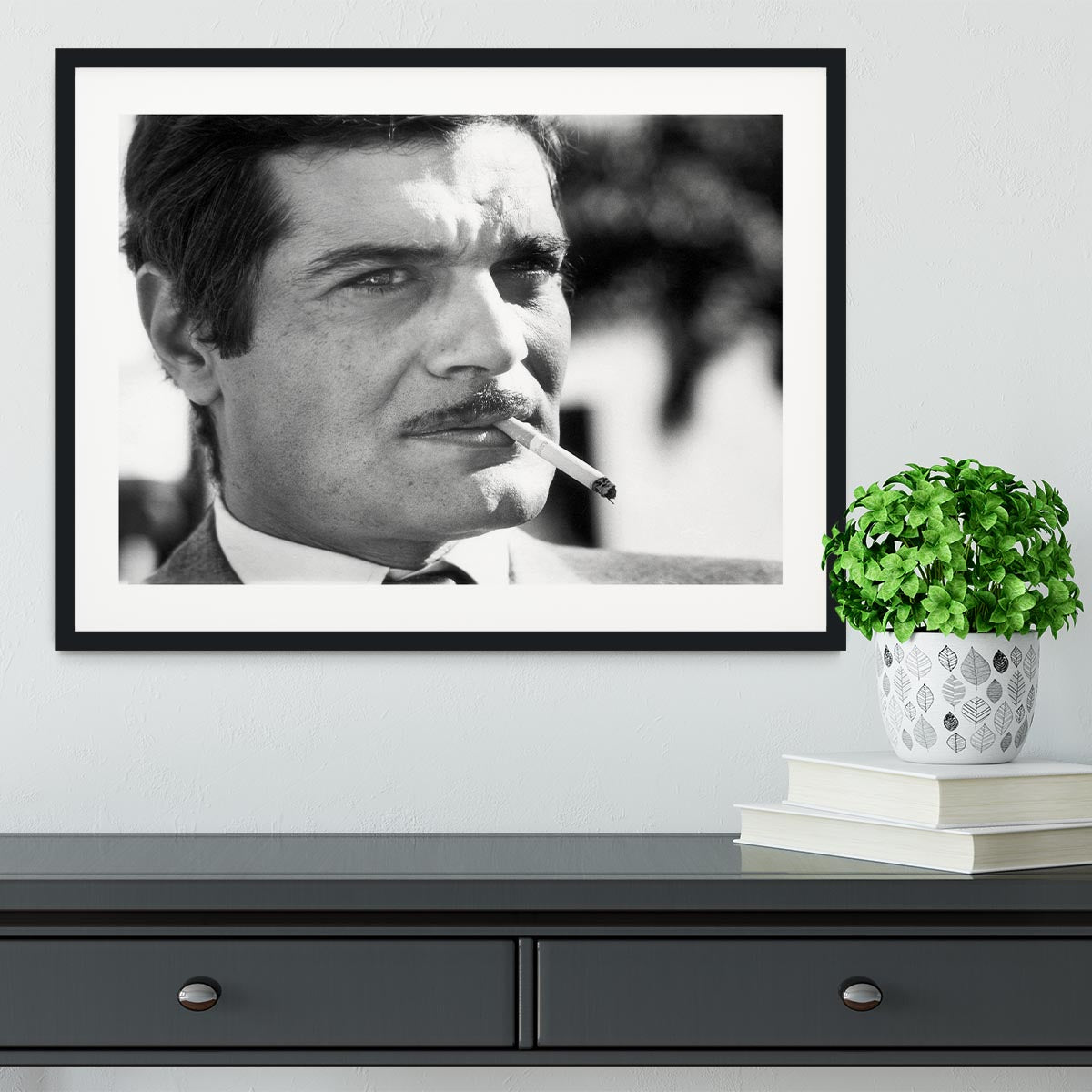 Omar Sharif Framed Print - Canvas Art Rocks - 1