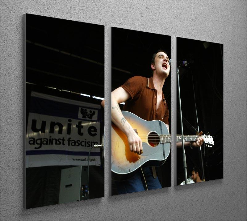 Pete Doherty on stage 2005 3 Split Panel Canvas Print - Canvas Art Rocks - 2