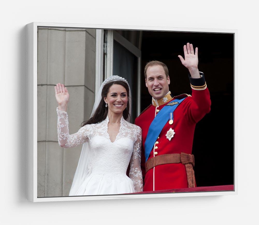 Prince William and Kate waving on their wedding day HD Metal Print