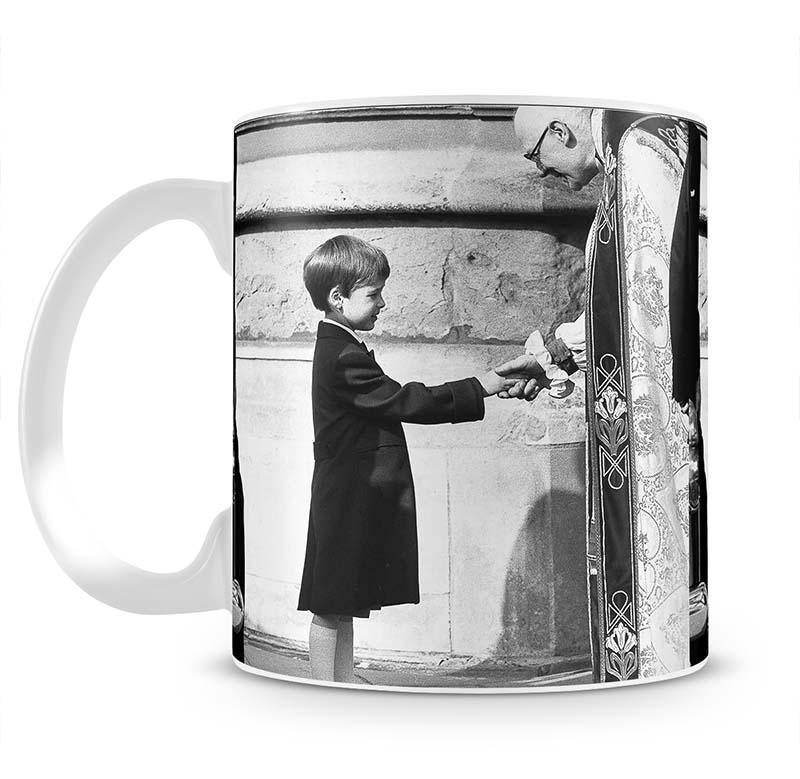 Prince William greeting the Dean of St Georges Chapel Mug - Canvas Art Rocks - 2