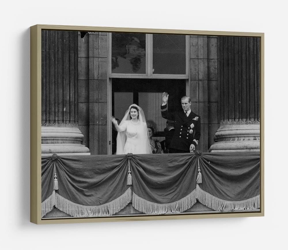 Queen Elizabeth II Wedding the couple wave from the balcony HD Metal Print