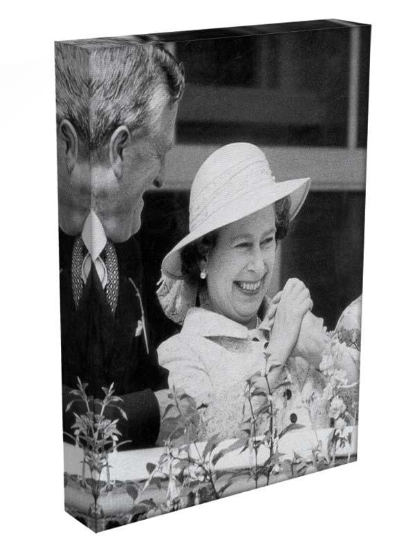 Queen Elizabeth II charmed at the Epsom Derby Canvas Print or Poster - Canvas Art Rocks - 3