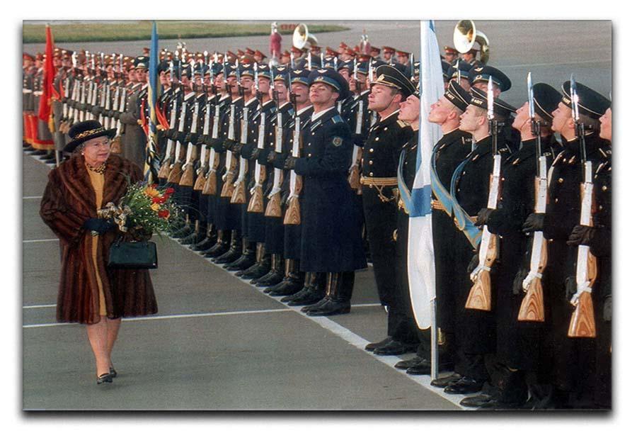 Queen Elizabeth II inspecting the guard of honour in Moscow Canvas Print or Poster  - Canvas Art Rocks - 1