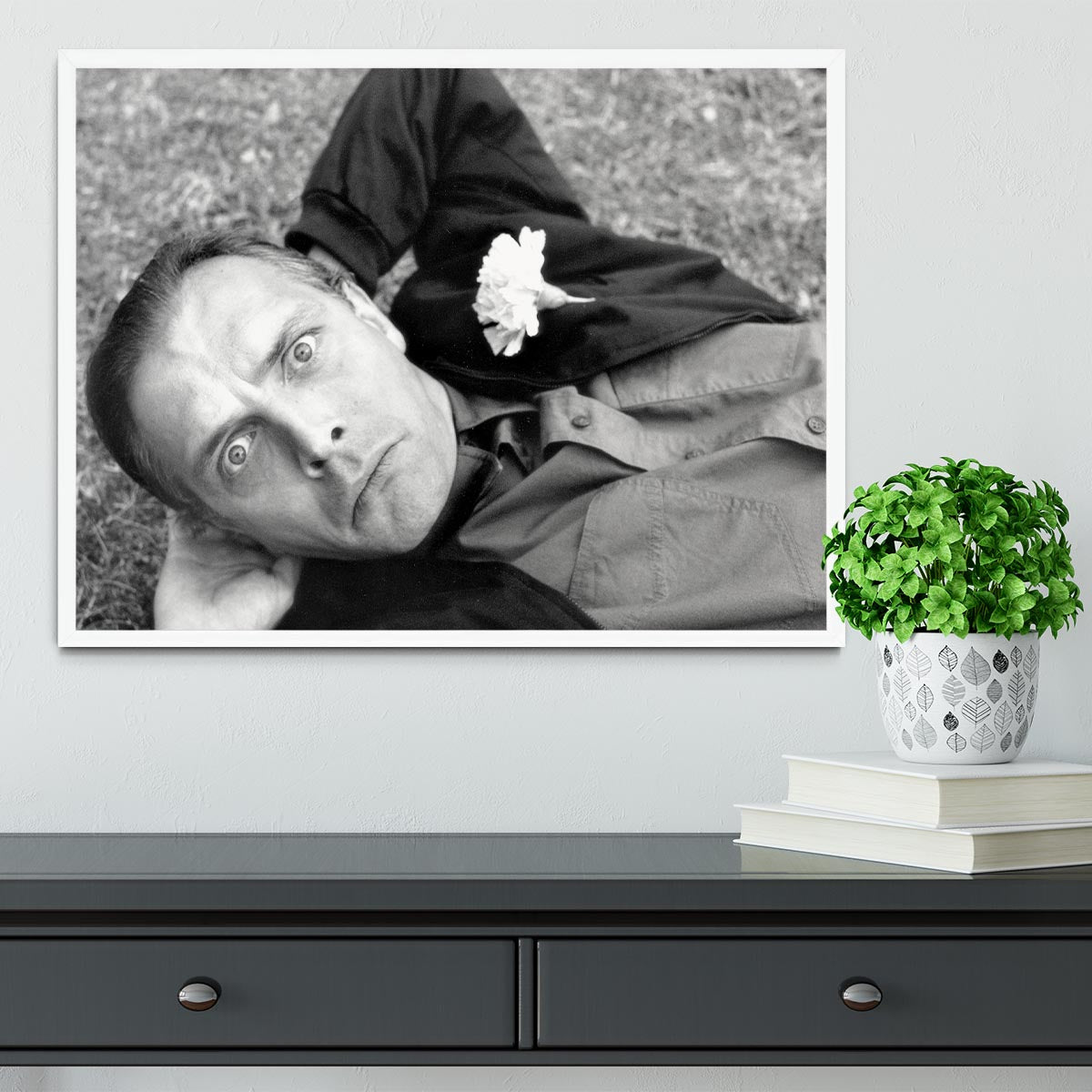 Rik Mayall Framed Print - Canvas Art Rocks -6