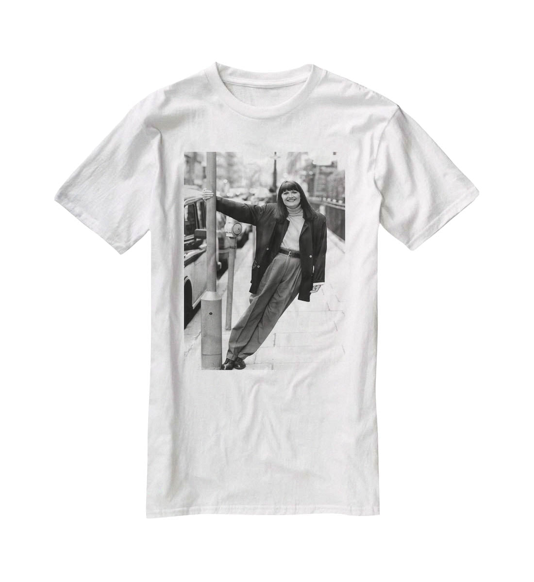 Sandie Shaw swinging T-Shirt - Canvas Art Rocks - 5