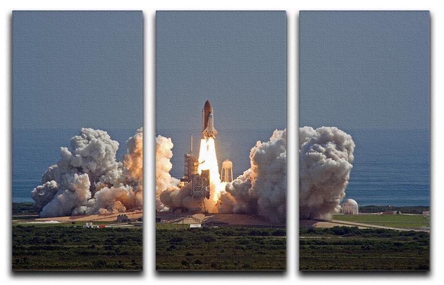 Shuttle Endeavour Launch 3 Split Panel Canvas Print - Canvas Art Rocks - 1