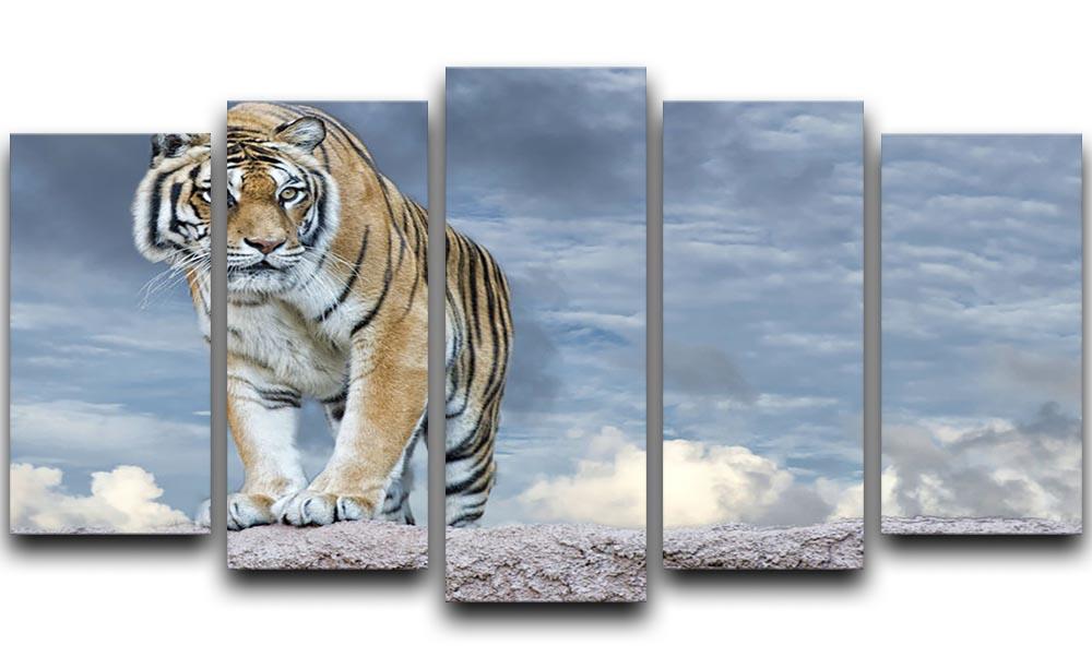 Siberian tiger ready to attack 5 Split Panel Canvas - Canvas Art Rocks - 1