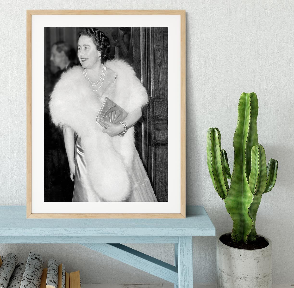 The Queen Mother on a night out at the Coliseum Framed Print - Canvas Art Rocks - 3