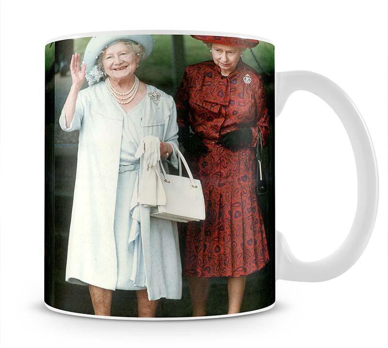 The Queen Mother on her 91st birthday with Queen Elizabeth Mug - Canvas Art Rocks - 1