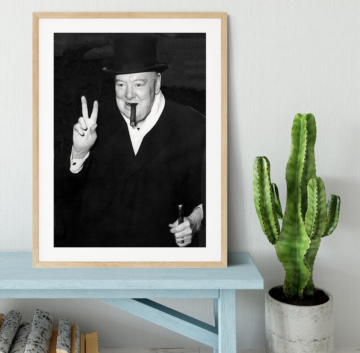 Winston Churchill giving the victory sign Framed Print - Canvas Art Rocks - 3