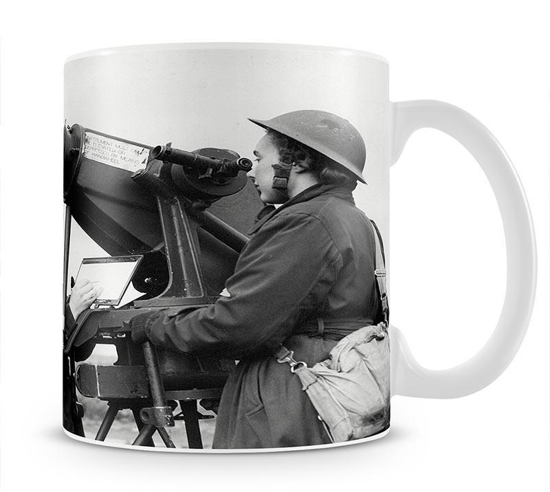 Women soldiers take aim WW2 Mug - Canvas Art Rocks - 1